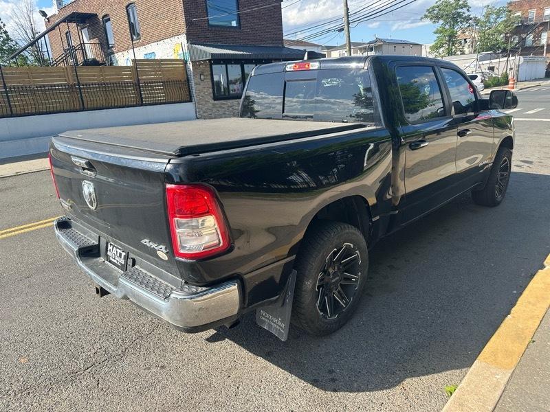 RAM 1500 Big Horn Crew Cab SWB 4WD 2020