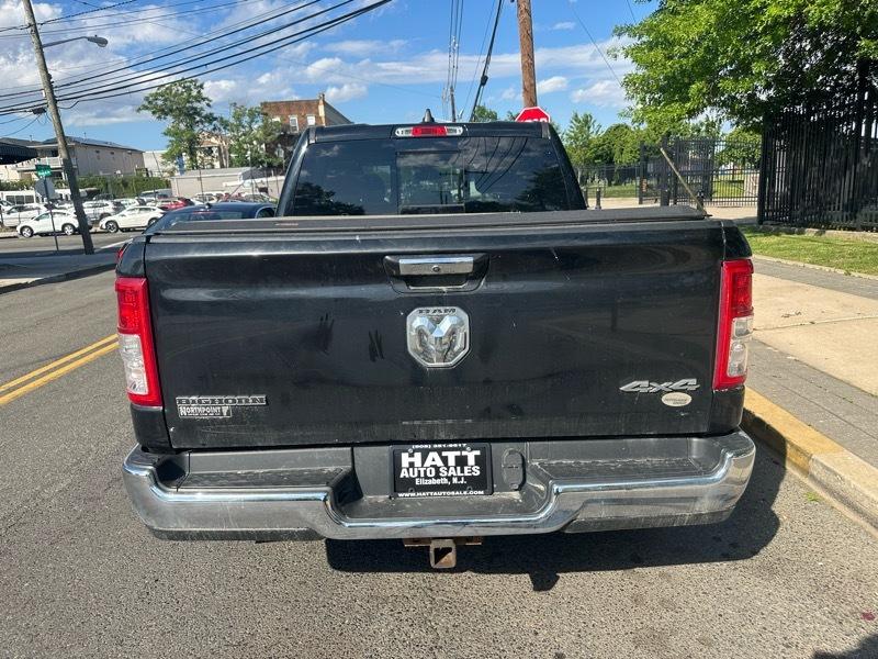 RAM 1500 Big Horn Crew Cab SWB 4WD 2020
