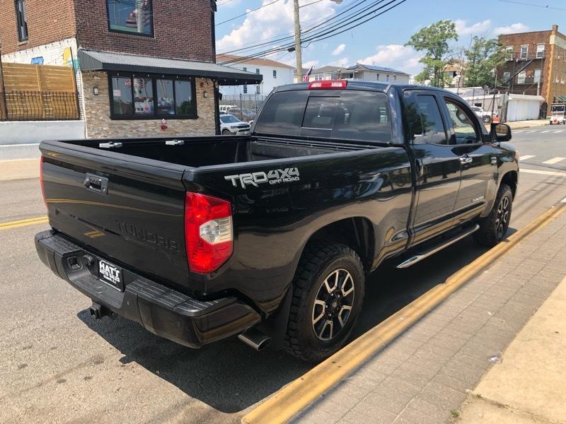 Toyota Tundra Limited 5.7L Double Cab 4WD 2016