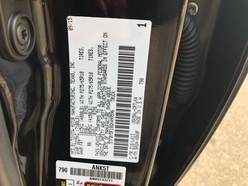 Toyota Tundra Limited 5.7L Double Cab 4WD 2016