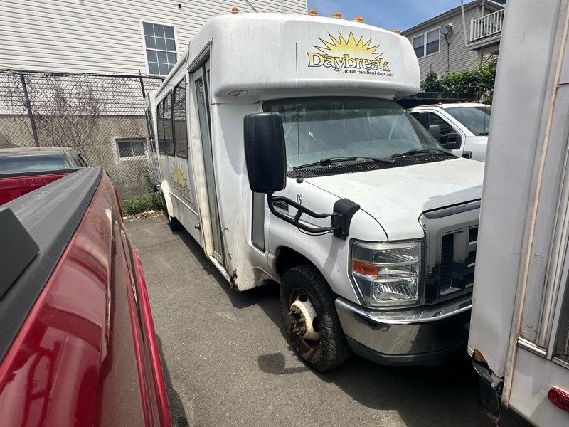 Ford Econoline E450 2016
