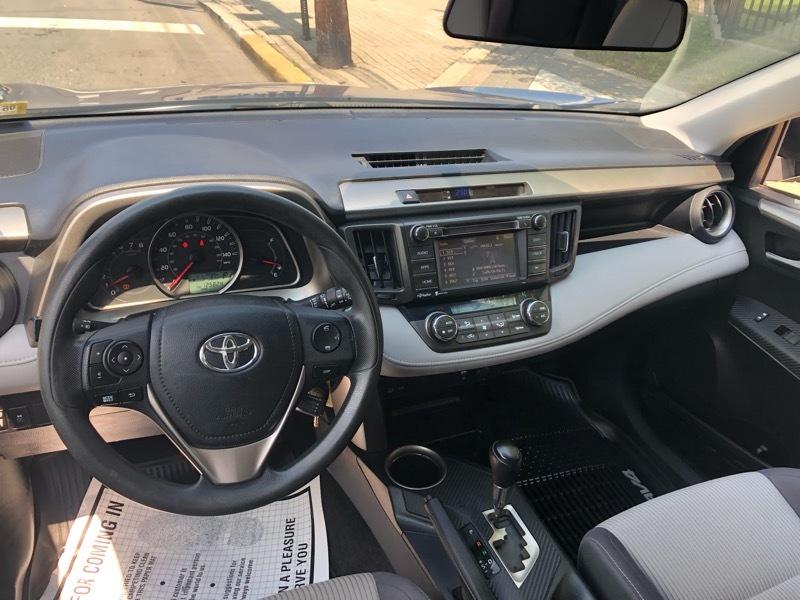 Toyota RAV4 XLE AWD 2015