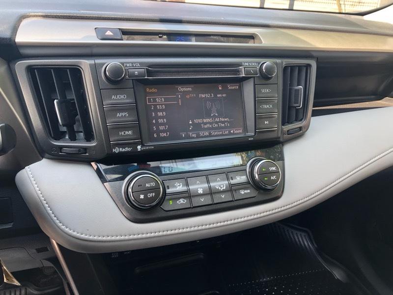 Toyota RAV4 XLE AWD 2015