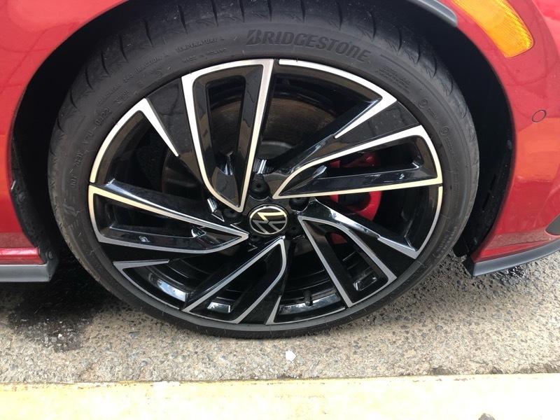 Volkswagen Golf GTI Autobahn 2023