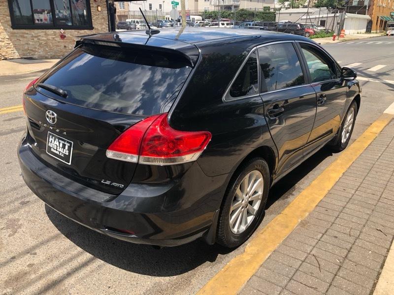 Toyota Venza LE I4 AWD 2012
