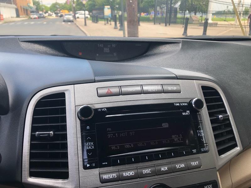 Toyota Venza LE I4 AWD 2012