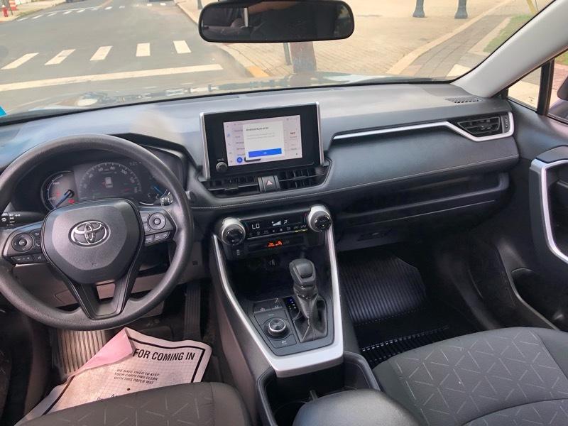 Toyota RAV4 Hybrid XLE 2024