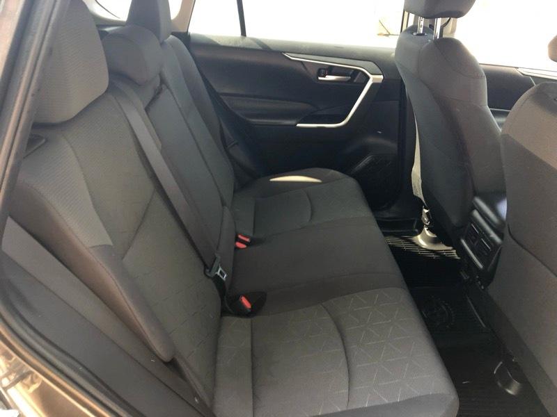 Toyota RAV4 Hybrid XLE 2024