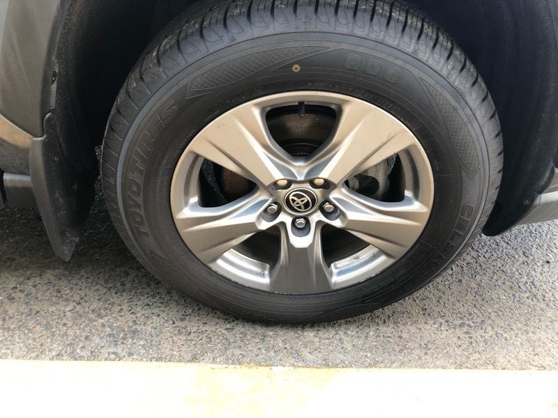 Toyota RAV4 Hybrid XLE 2024