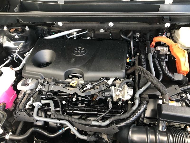 Toyota RAV4 Hybrid XLE 2024