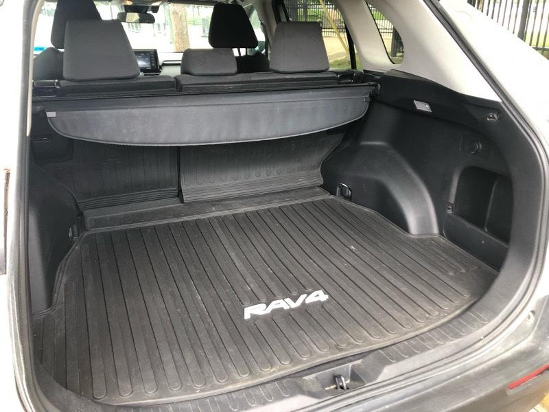 Toyota RAV4 XLE AWD 2021