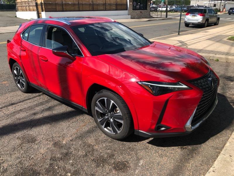 Lexus UX 300h Premium AWD 2025