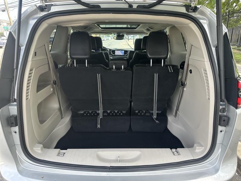 Chrysler Pacifica Limited AWD 2023