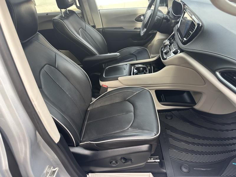 Chrysler Pacifica Limited AWD 2023