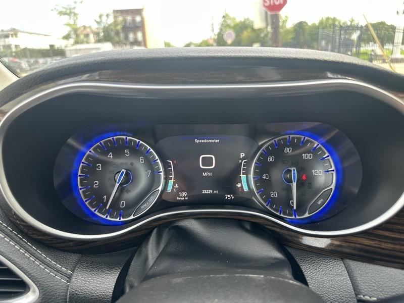 Chrysler Pacifica Limited AWD 2023