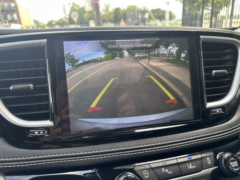 Chrysler Pacifica Limited AWD 2023