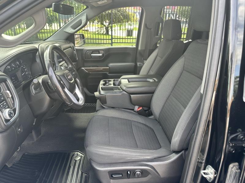 GMC Sierra 1500 Elevation Double Cab 4WD 2021