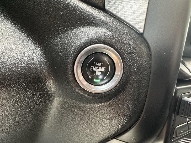 GMC Sierra 1500 Elevation Double Cab 4WD 2021