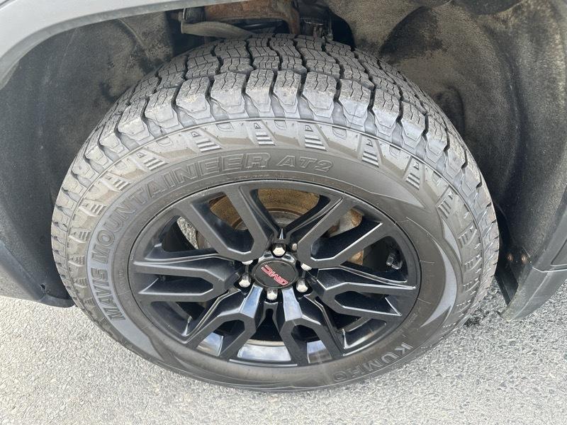 GMC Sierra 1500 Elevation Double Cab 4WD 2021