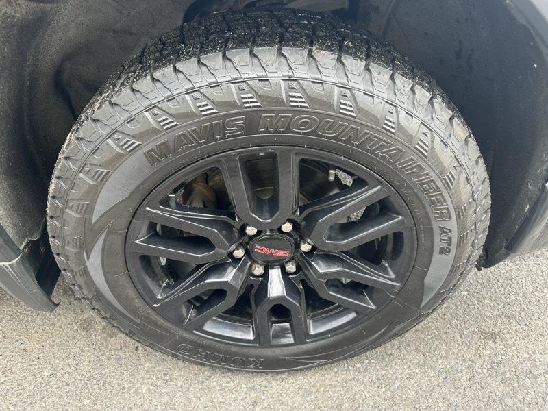 GMC Sierra 1500 Elevation Double Cab 4WD 2021