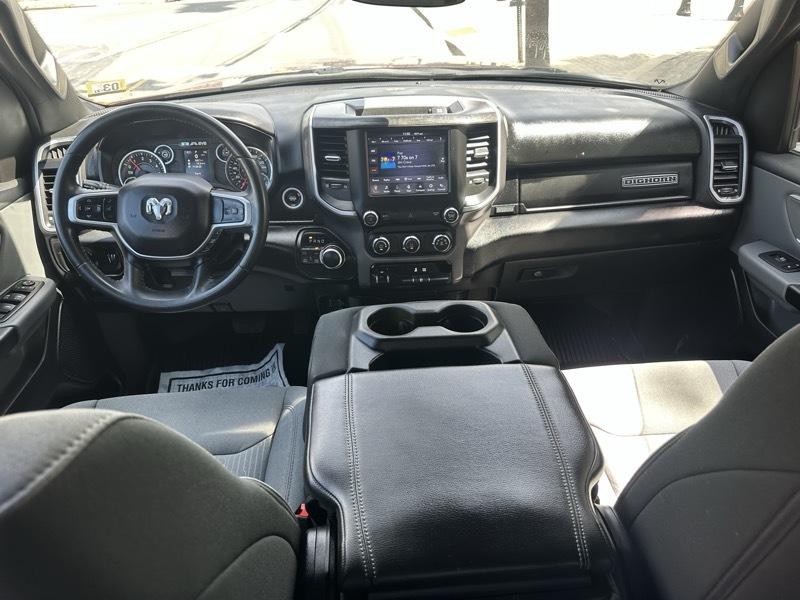 RAM 1500 Big Horn Quad Cab 4WD 2021