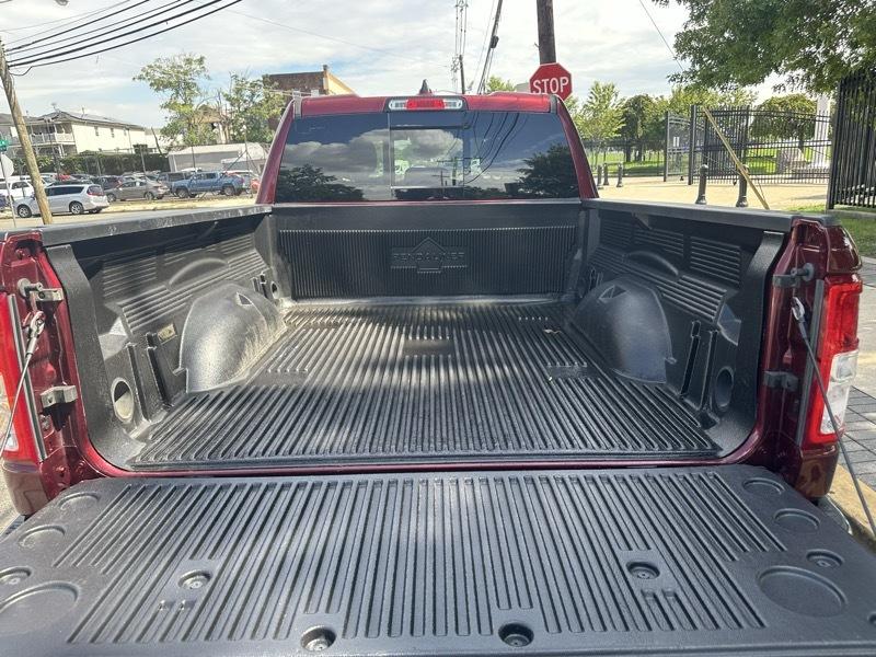 RAM 1500 Big Horn Quad Cab 4WD 2021