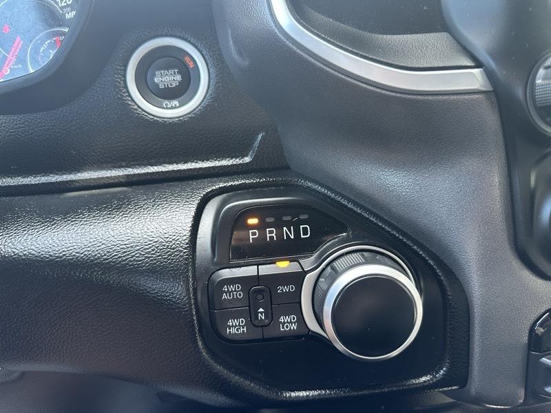 RAM 1500 Big Horn Quad Cab 4WD 2021