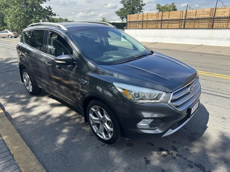Ford Escape Titanium 4WD 2017