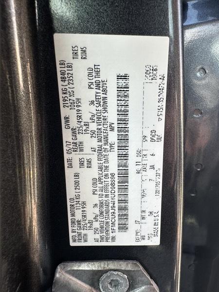 Ford Escape Titanium 4WD 2017