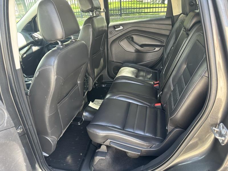Ford Escape Titanium 4WD 2017