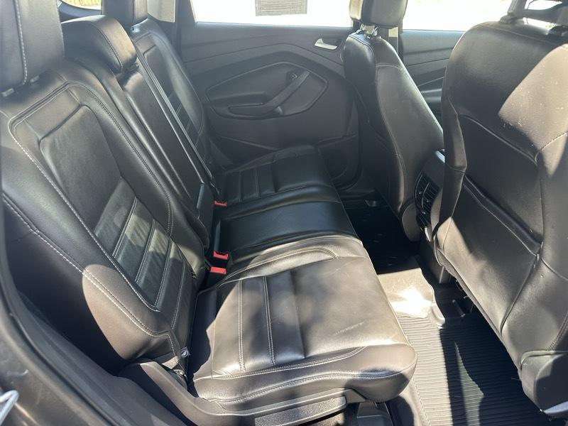 Ford Escape Titanium 4WD 2017