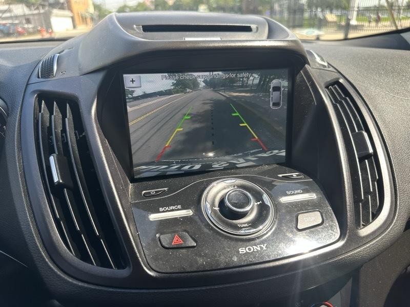 Ford Escape Titanium 4WD 2017