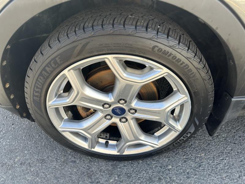 Ford Escape Titanium 4WD 2017