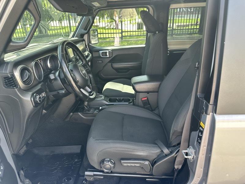 Jeep Wrangler Sport 4WD 2020