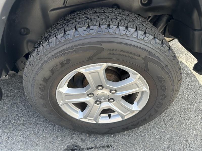 Jeep Wrangler Sport 4WD 2020