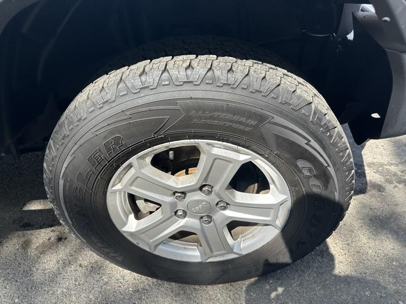 Jeep Wrangler Sport 4WD 2020