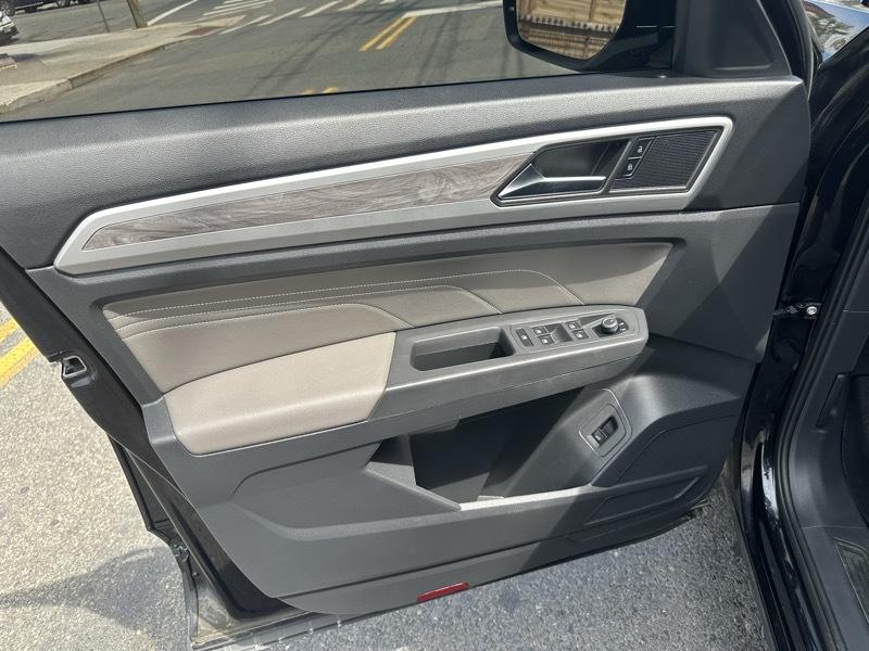 Volkswagen Atlas Cross Sport SE w/Technology 4MOTION 2023