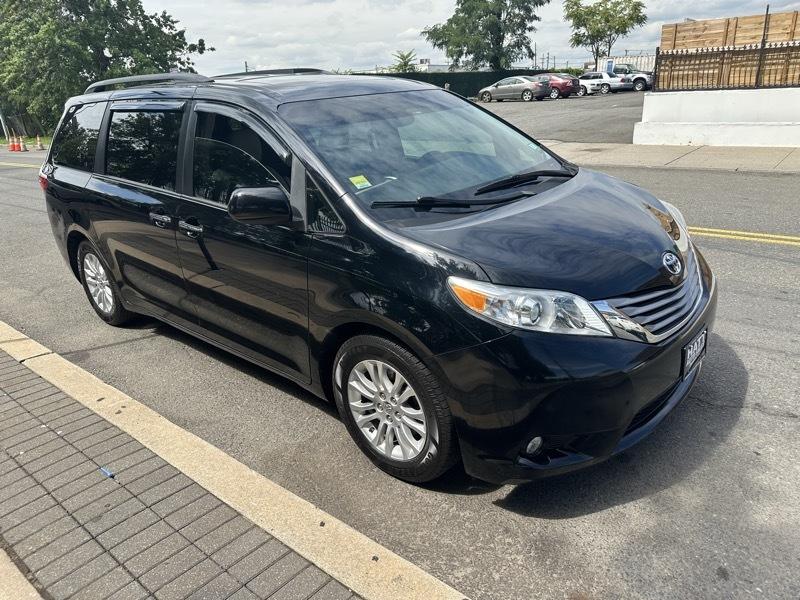 Toyota Sienna  2015