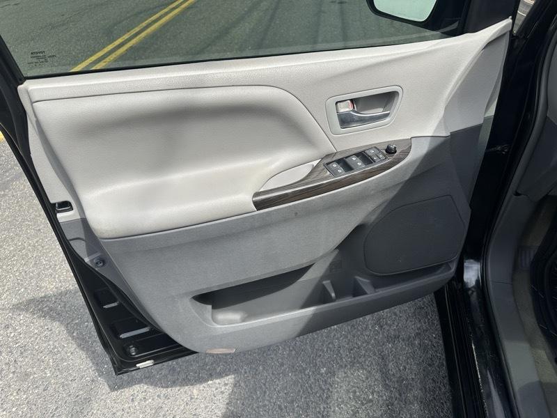 Toyota Sienna  2015
