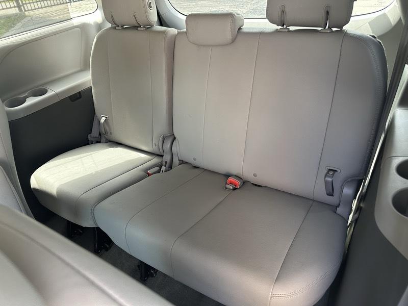 Toyota Sienna  2015