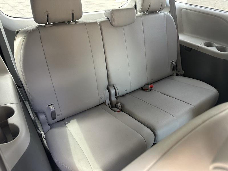 Toyota Sienna  2015