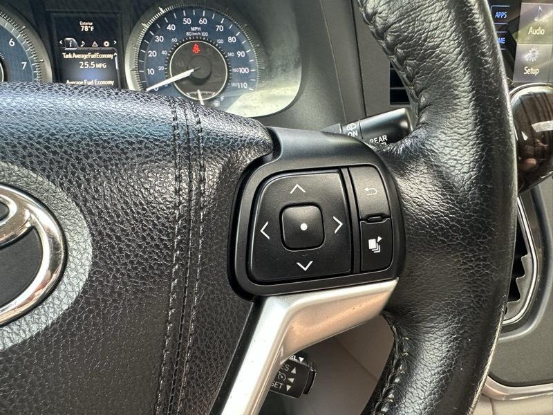 Toyota Sienna  2015