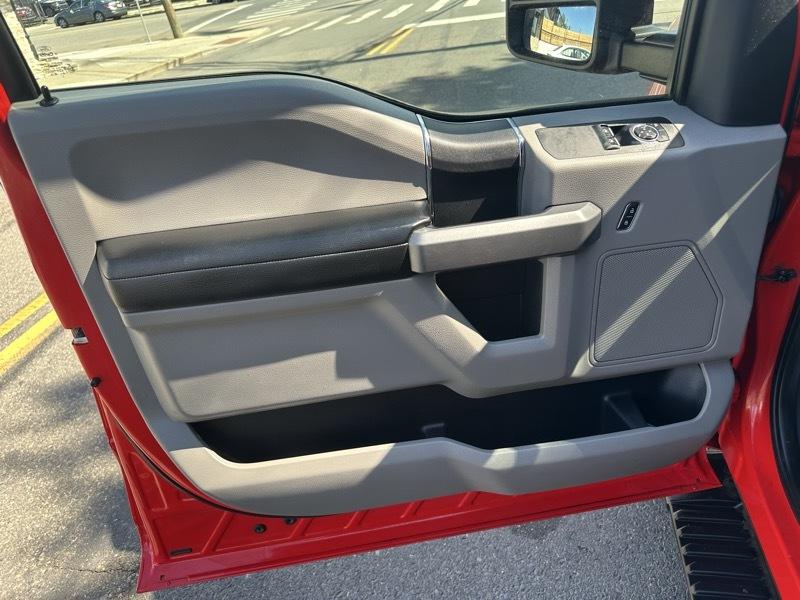 Ford F-150 XLT 8-ft. Bed 4WD 2016