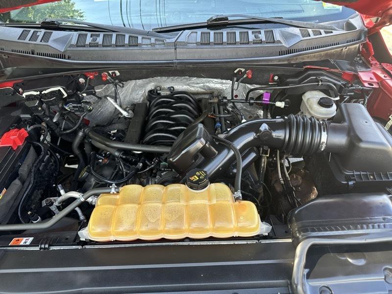 Ford F-150 XLT 8-ft. Bed 4WD 2016