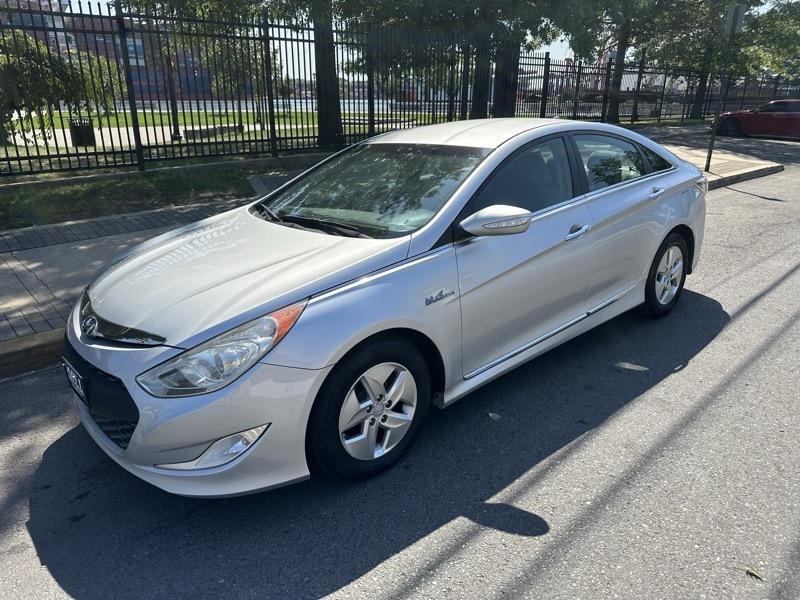 2012 Hyundai Sonata Hybrid Sedan