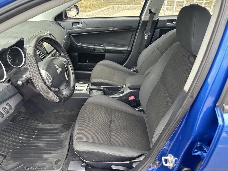 Mitsubishi Lancer  2016