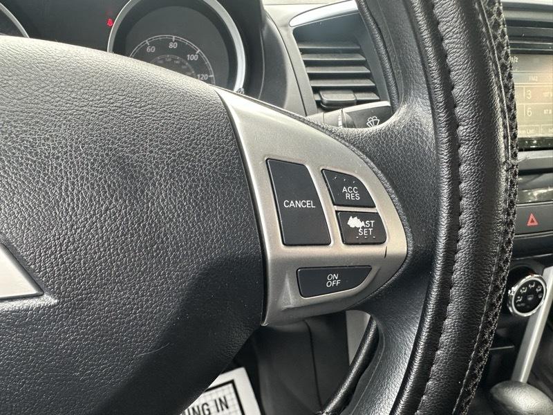 Mitsubishi Lancer  2016