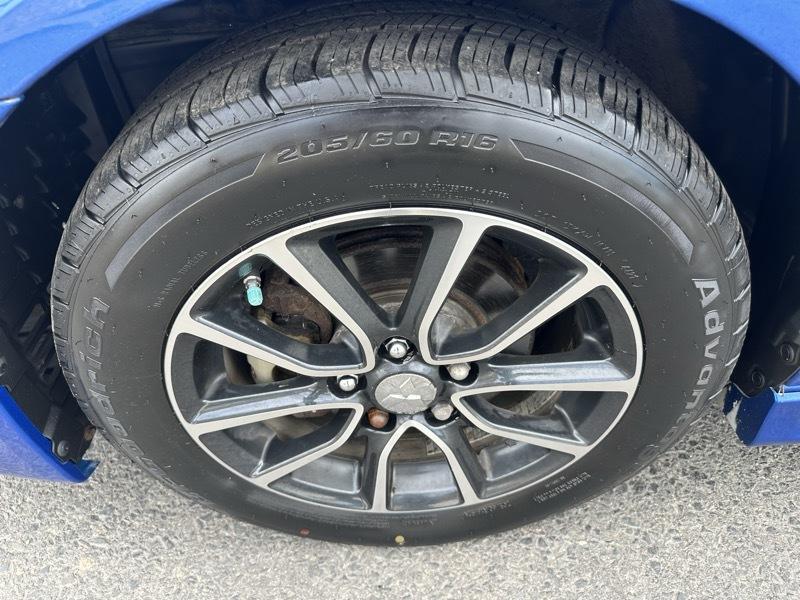 Mitsubishi Lancer  2016