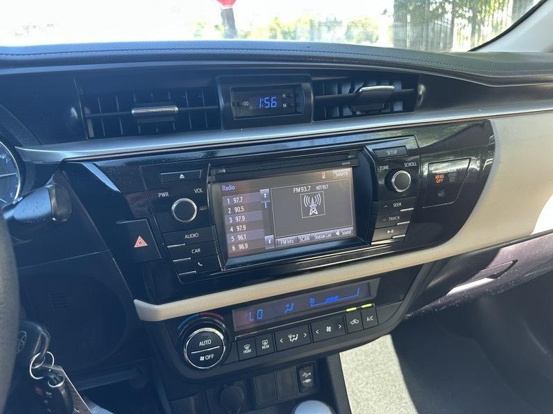 Toyota Corolla LE 2015