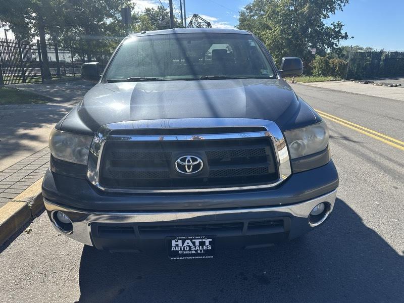 Toyota Tundra Tundra-Grade 5.7L Double Cab 4WD 2010